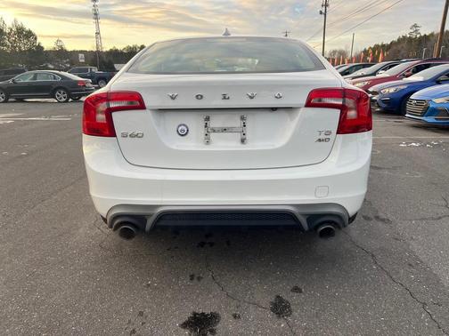 2017 Volvo S60 T5 Dynamic