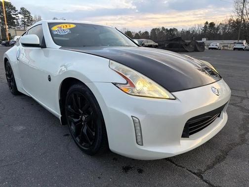 2017 Nissan 370Z Base