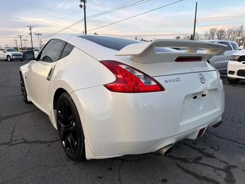 2017 Nissan 370Z Base