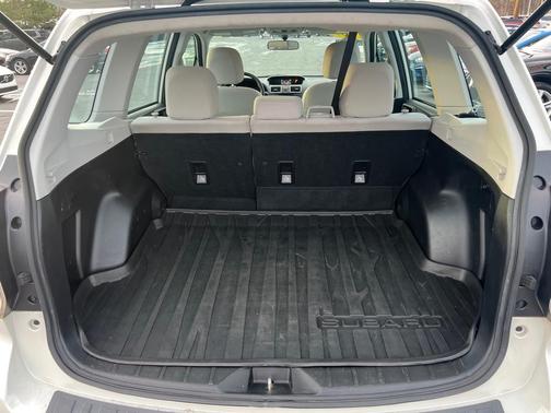 2017 Subaru Forester 2.5i