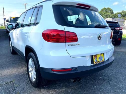 2016 Volkswagen Tiguan S