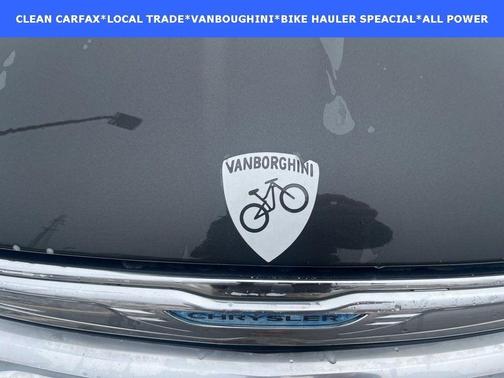 2012 Chrysler Town & Country Touring