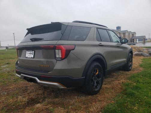 2026 Ford Explorer Tremor 4WD