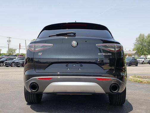 2024 Alfa Romeo Stelvio Ti