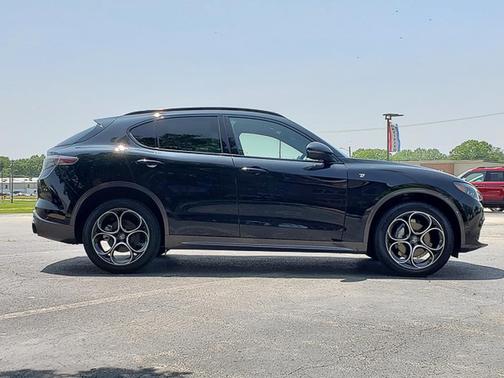 2024 Alfa Romeo Stelvio Ti