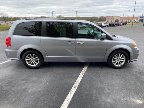 Photo 5 of 18 of 2019 Dodge Grand Caravan SXT