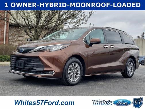 2023 Toyota Sienna XLE 8 Passenger