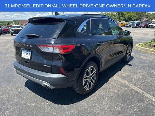 Agate Black Metallic 2022 Ford Escape SEL