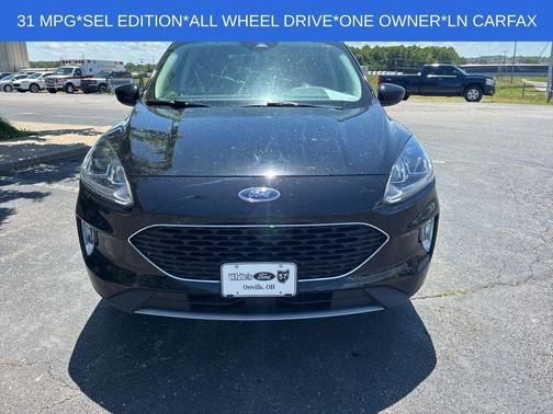 Agate Black Metallic 2022 Ford Escape SEL