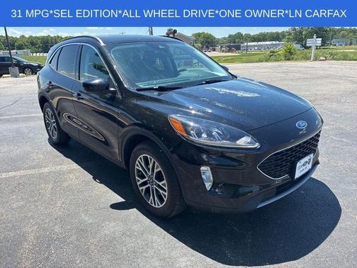 Black Metallic 2022 Ford Escape SEL