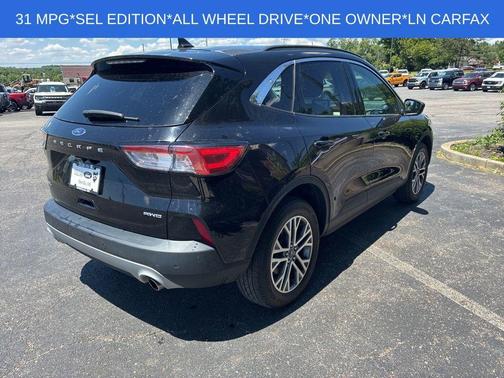 Agate Black Metallic 2022 Ford Escape SEL