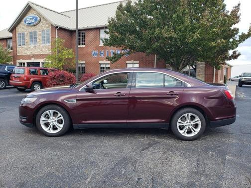 2018 Ford Taurus SEL