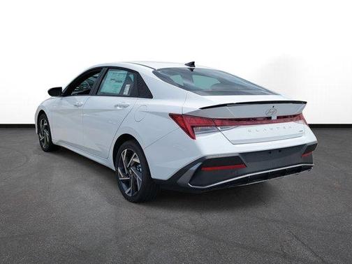 White 2025 Hyundai ELANTRA HEV SEL
