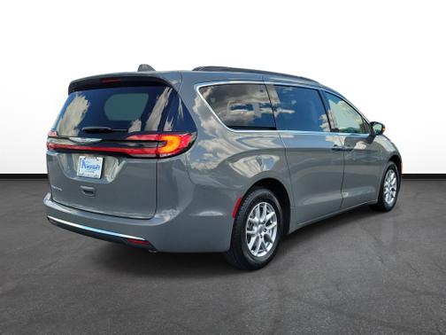 Ceramic Gray Clearcoat 2022 Chrysler Pacifica Touring L