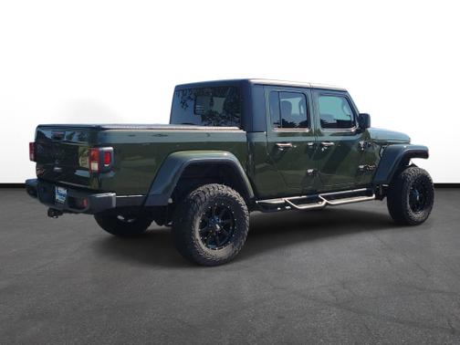 Sarge Green Clearcoat 2022 Jeep Gladiator Willys