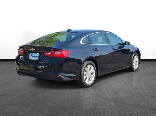 Mosaic Black Metallic 2024 Chevrolet Malibu LT