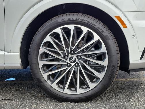 Creamy White Pearl 2026 Hyundai PALISADE Calligraphy AWD
