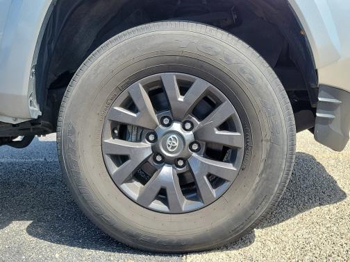 Celestial Silver Metallic 2022 Toyota Tacoma SR5