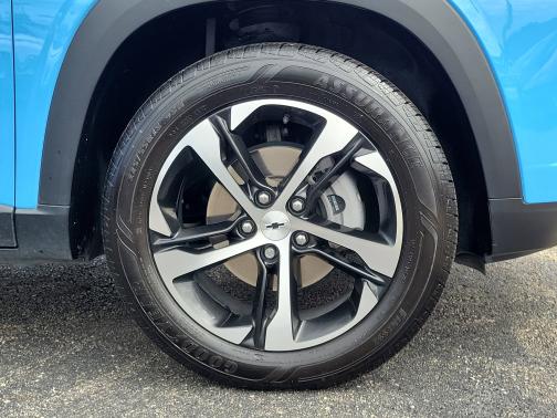 Fountain Blue 2024 Chevrolet Trax 1RS