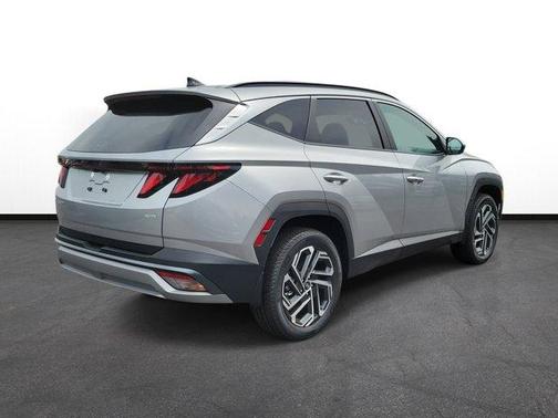 Shimmering Silver 2026 Hyundai TUCSON SEL