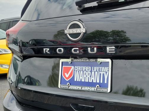 Super Black 2024 Nissan Rogue S