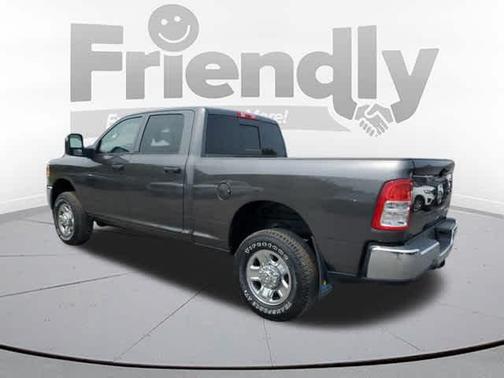 2024 RAM 2500 Tradesman Crew Cab 4x4 64' Box