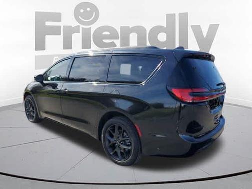 2023 Chrysler Pacifica Touring L AWD