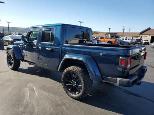 2025 Jeep Gladiator Nighthawk
