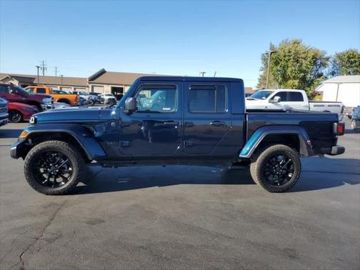2025 Jeep Gladiator Nighthawk