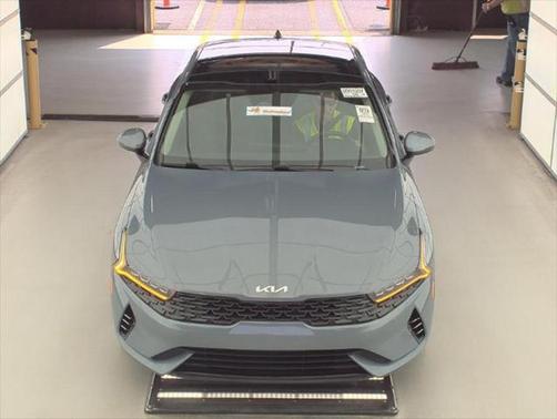 2023 Kia K5 EX