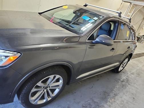 2025 Audi Q7 55 Prestige