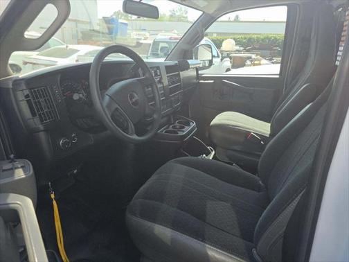 2023 GMC Savana 2500 Work Van