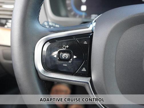 2024 Volvo XC90 Recharge Plug-In Hybrid T8 Plus Bright Theme 7-Seater