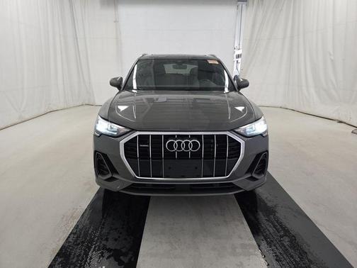 2022 Audi Q3 45 S line Premium