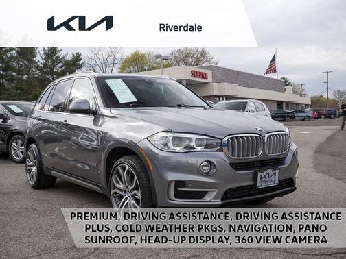 Photo 1 of 69 of 2017 BMW X5 xDrive35i