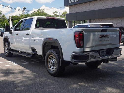 Summit White 2023 GMC Sierra 2500 Pro