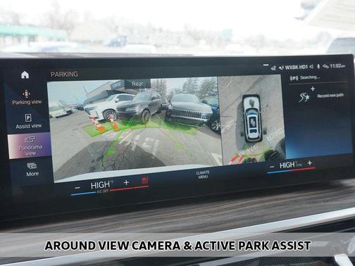 Mineral White Metallic 2023 BMW X7 xDrive40i