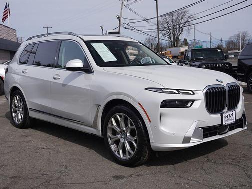 2023 BMW X7 xDrive40i