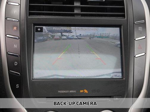 White Platinum Metallic Tri-Coat 2017 Lincoln MKC Reserve