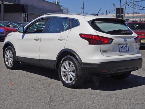 2018 Nissan Rogue Sport SV