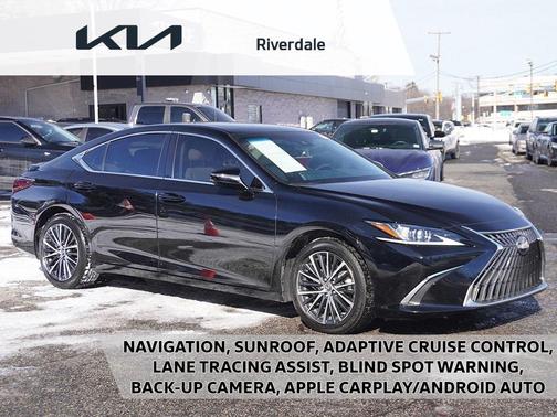 2023 Lexus ES 250 Base