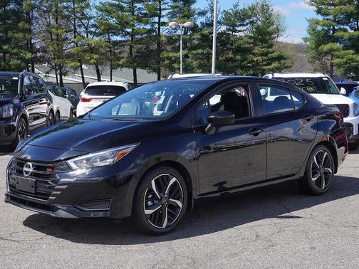 Super Black 2024 Nissan Versa 1.6 S