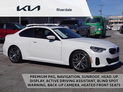 2023 BMW 230 i xDrive