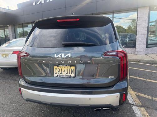Gravity Gray 2024 Kia Telluride S