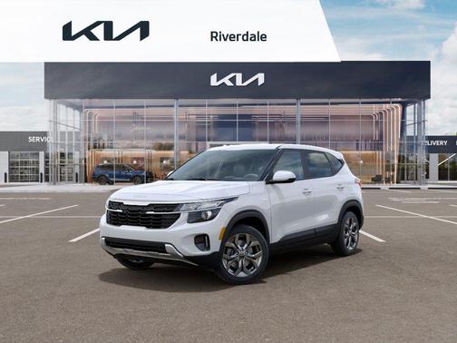 Snow White Pearl 2026 Kia Seltos LX
