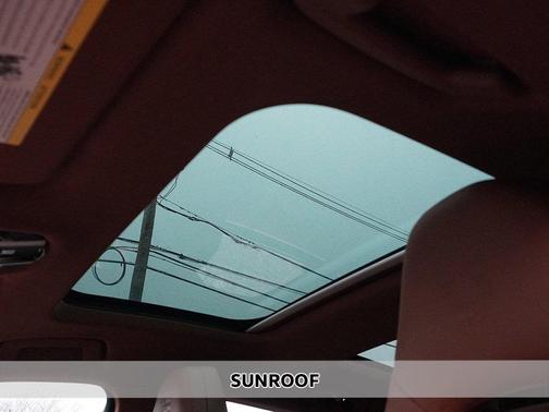 2023 Porsche Panamera 4 Platinum Edition