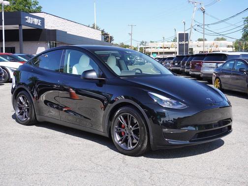 2022 Tesla Model Y Performance Dual Motor All-Wheel Drive
