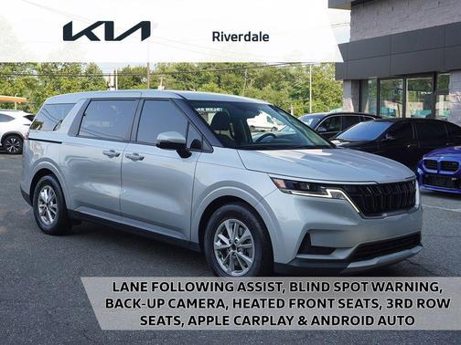 Silky Silver 2023 Kia Carnival LX