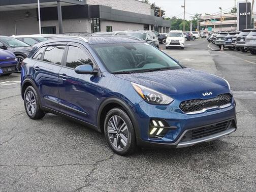 2022 Kia Niro LXS