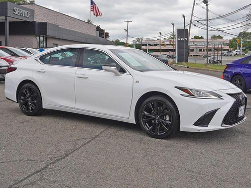Ultra White 2022 Lexus ES 350 F Sport